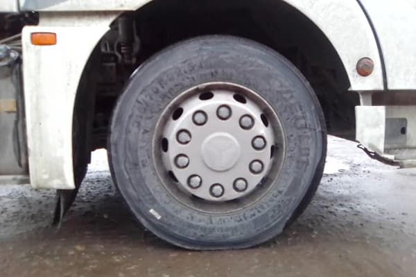 C7H 4x2 Седельный тягач