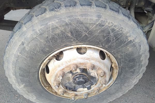 SX32586T384C  самосвал 6x4