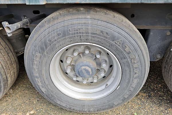 9989 Полуприцеп зерновоз