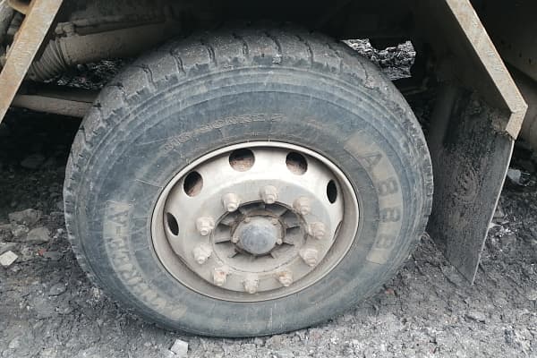 J6 8x4 Самосвал