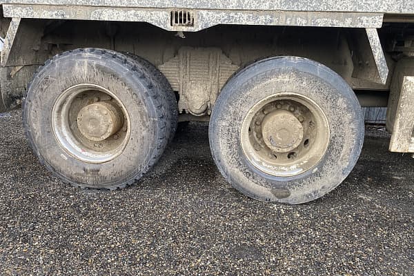 SX* 8x4 Самосвал
