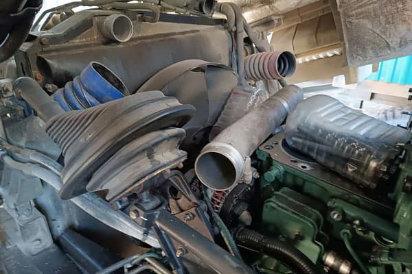 J6 8x4 Самосвал