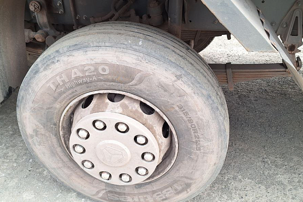 C7H 8x4 Самосвал
