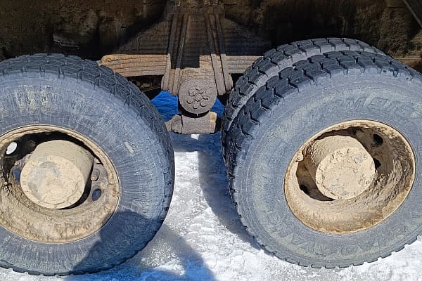 J6* 6x6 Самосвал
