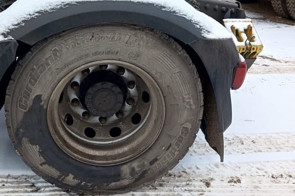 XF 4x2 Седельный тягач