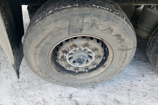 5885* Полуприцеп шторный