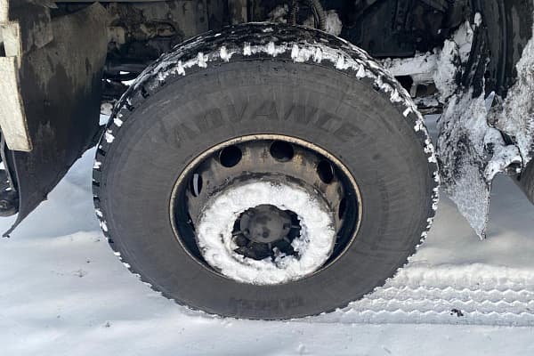 J6 8x4 Самосвал