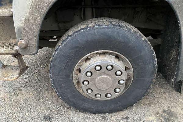 C7H 8x4 Самосвал